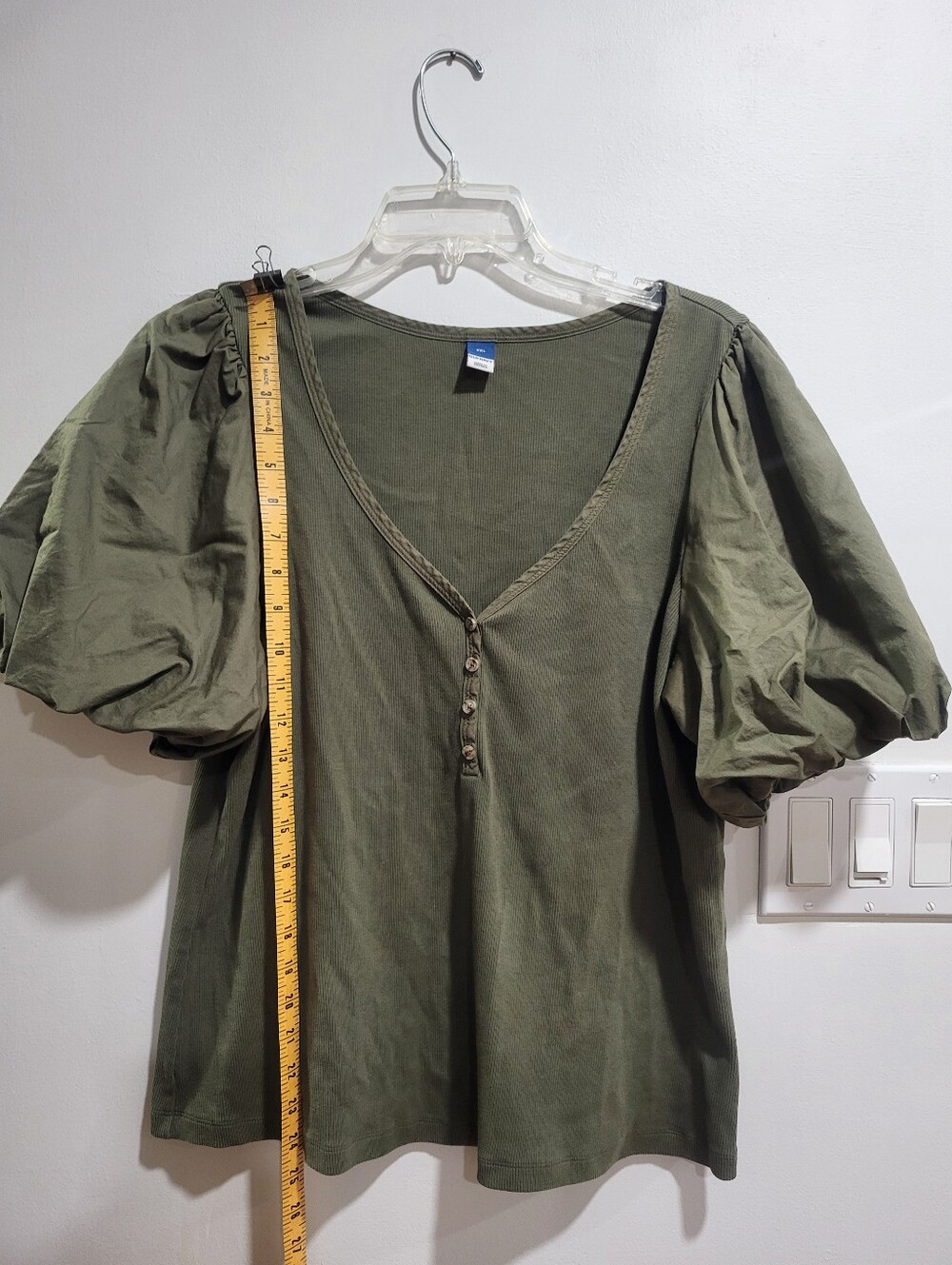 Old Navy Olive Green Puff Sleeve Ribbed
